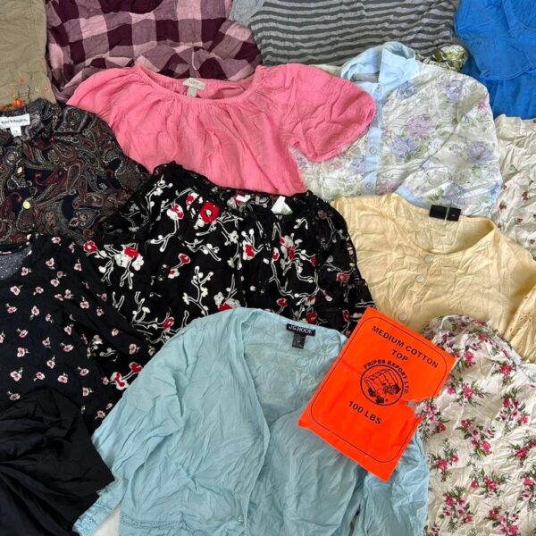 เสื้อแฟชั่นคอตตอน medium cotton ป้ายส้ม