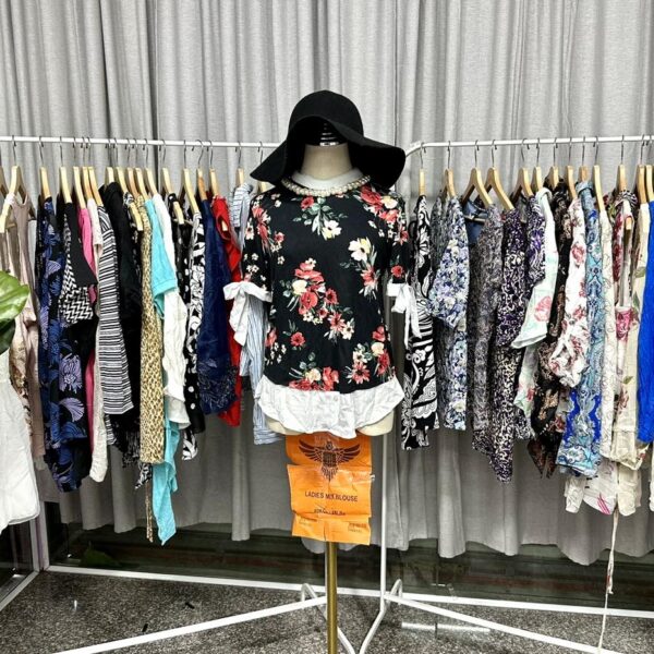 เสื้อแฟชั่นคละไซซ์ ป้ายอินทรีส้ม - Image 8