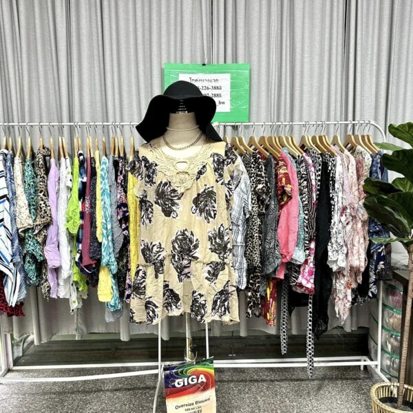 เสื้อแฟชั่นสาวอวบ ป้ายGiga - Image 2