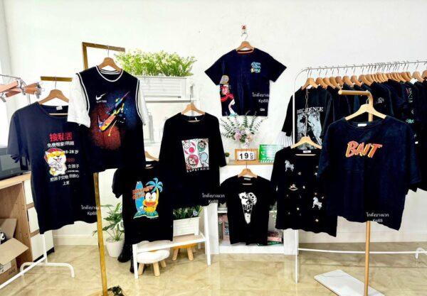 เสื้อยืดดำล้วน CT-K ป้ายแอปเปิ้ล - Image 5
