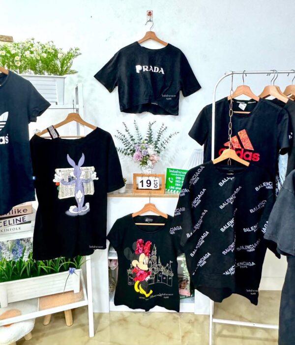 เสื้อยืดดำล้วน CT-K ป้ายแอปเปิ้ล - Image 6
